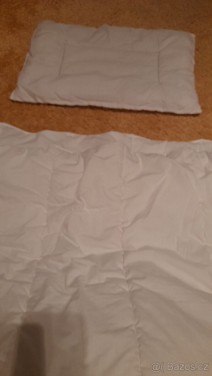 Prodám 2x dětské povlečení + 1x polštářek a peřinka - 2