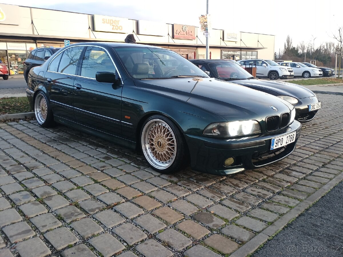 BMW e39 523i - 2