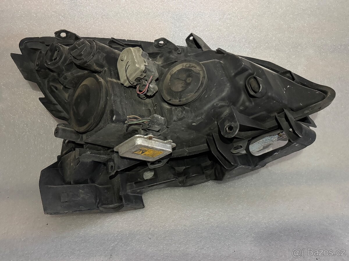 Renault scénic II facelift levý xenon - 2