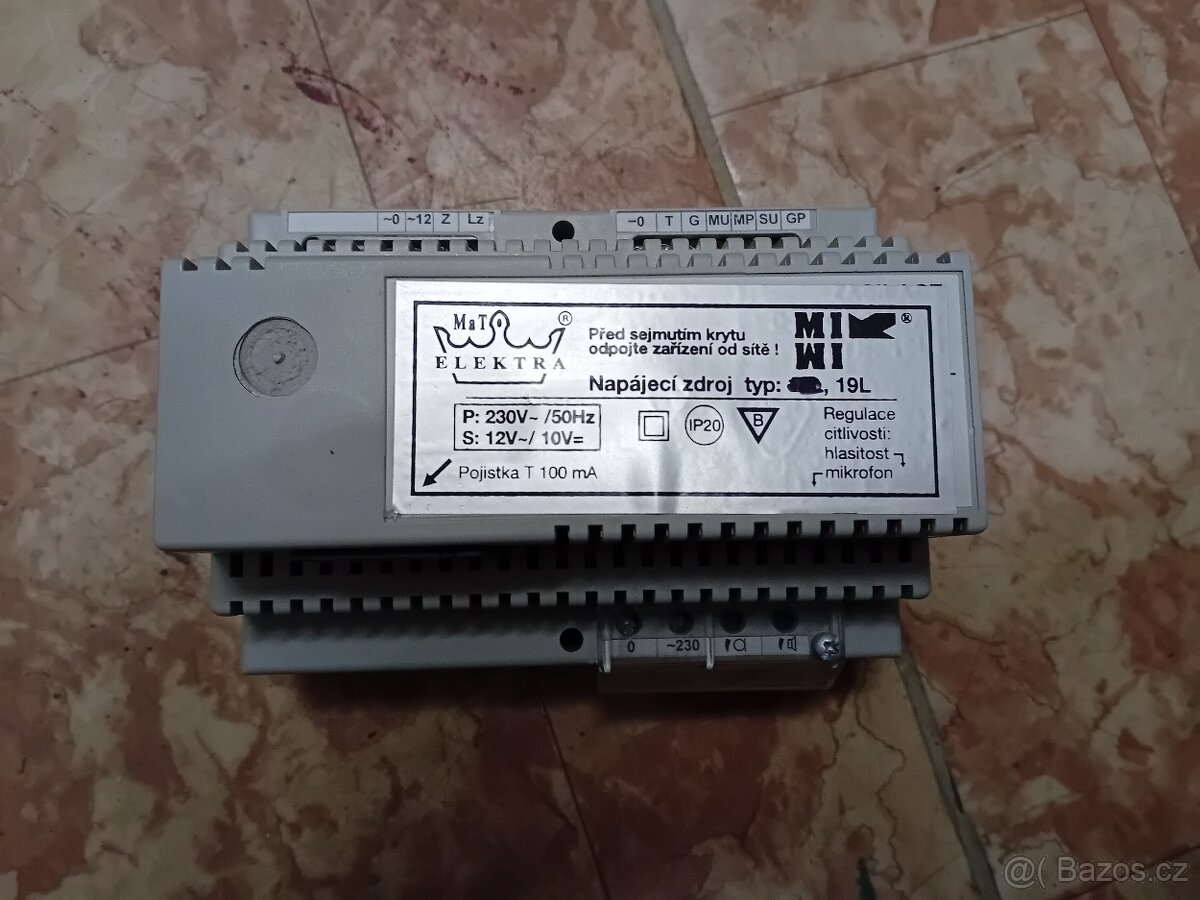 NAPAJEČ 19L na DIN lištu - 2