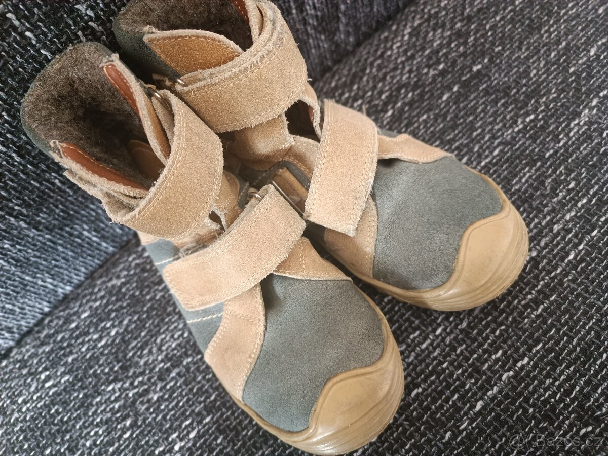 Zimní boty velikost 28 - 2