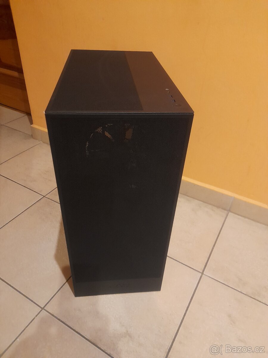 NZXT CM-H72FB-01 - 2