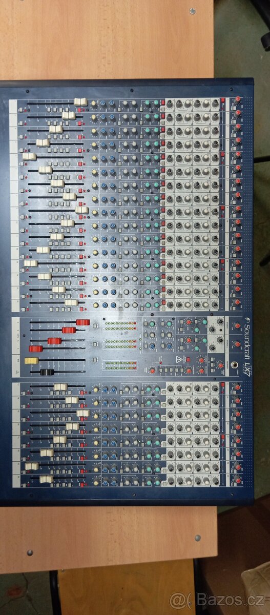 Soundcraft LX7ii - 2