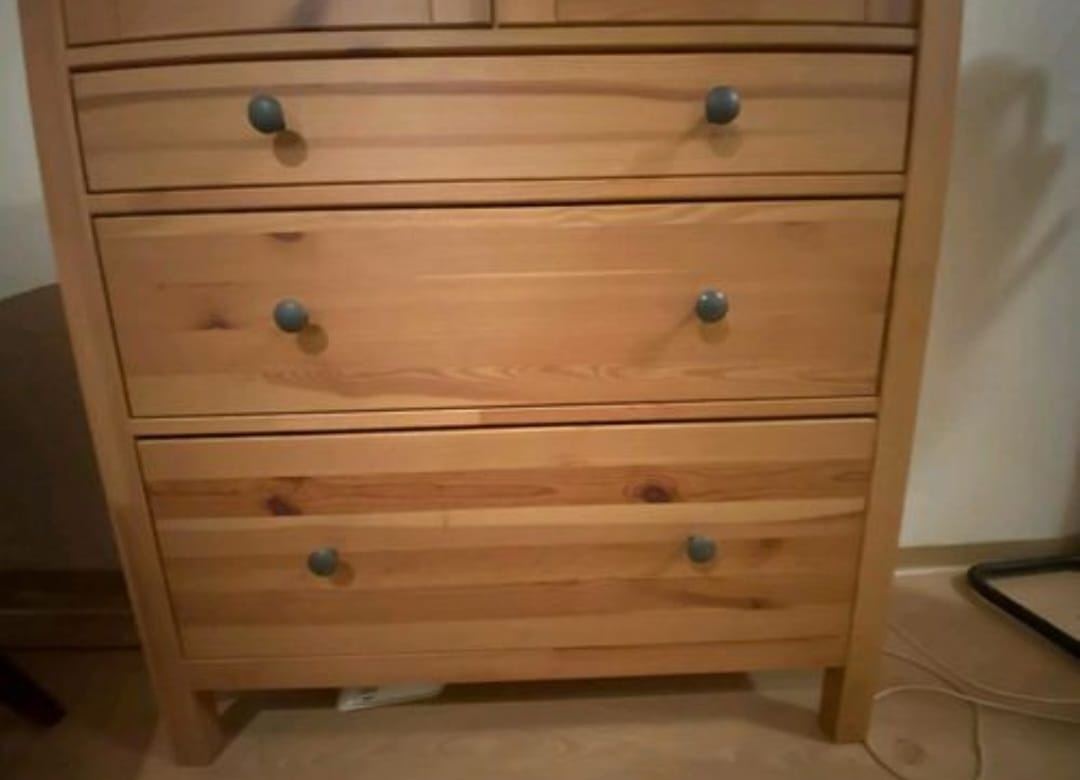 VITRÍNA IKEA HEMNES - 2