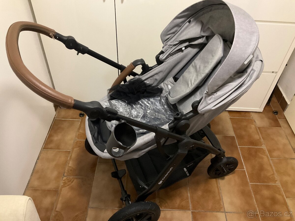 Kočárek Kinderkraft + autosedačka MINK - 2