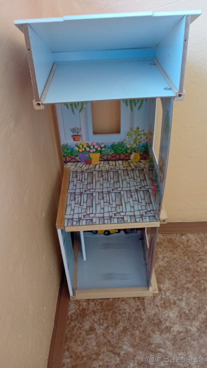 Domeček pro panenky - 2