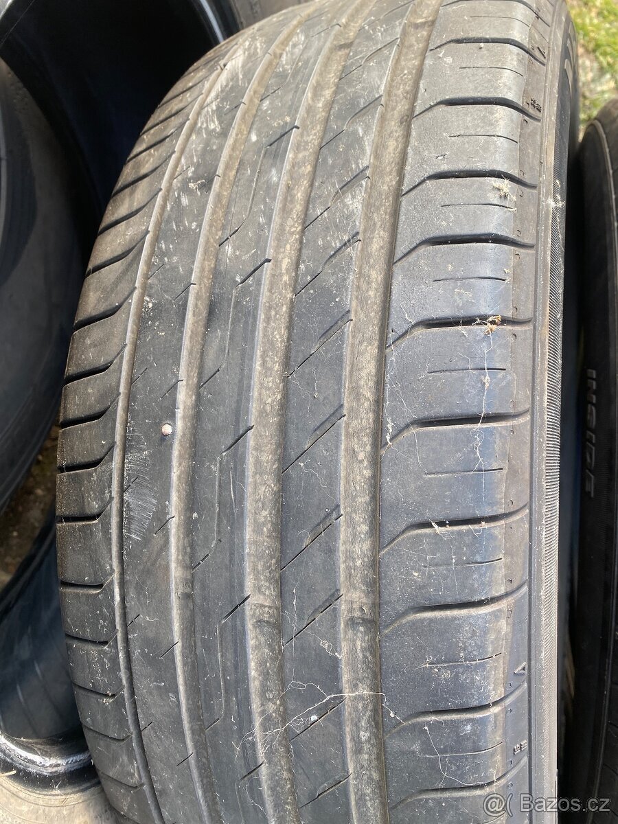 Letní pneu 225/60/R17 Nexen - 2