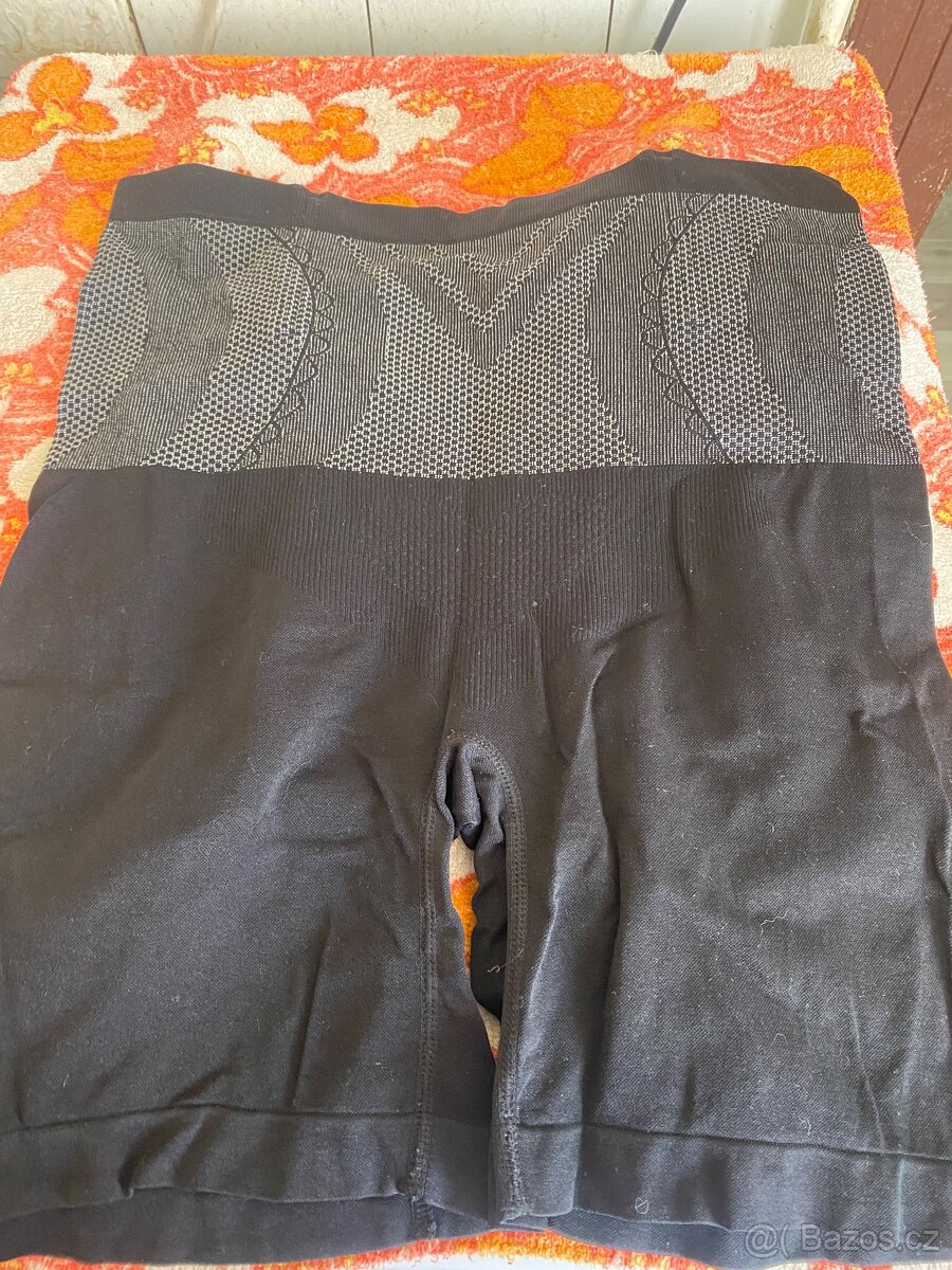 Plus size s vysokým pasem - 2