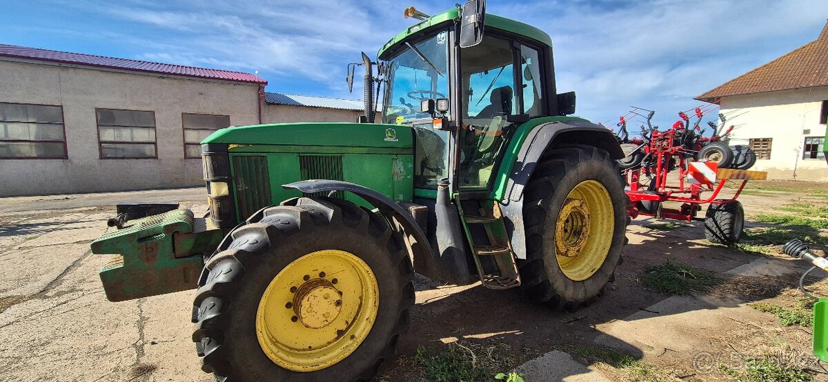 John Deere 6910s - 2