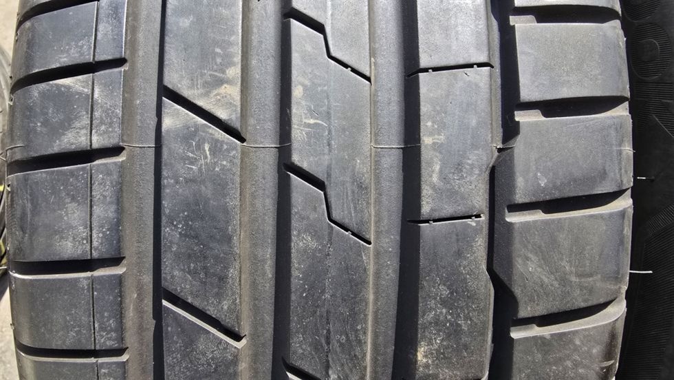 Letní pneu 225/45/17 Hankook - 2