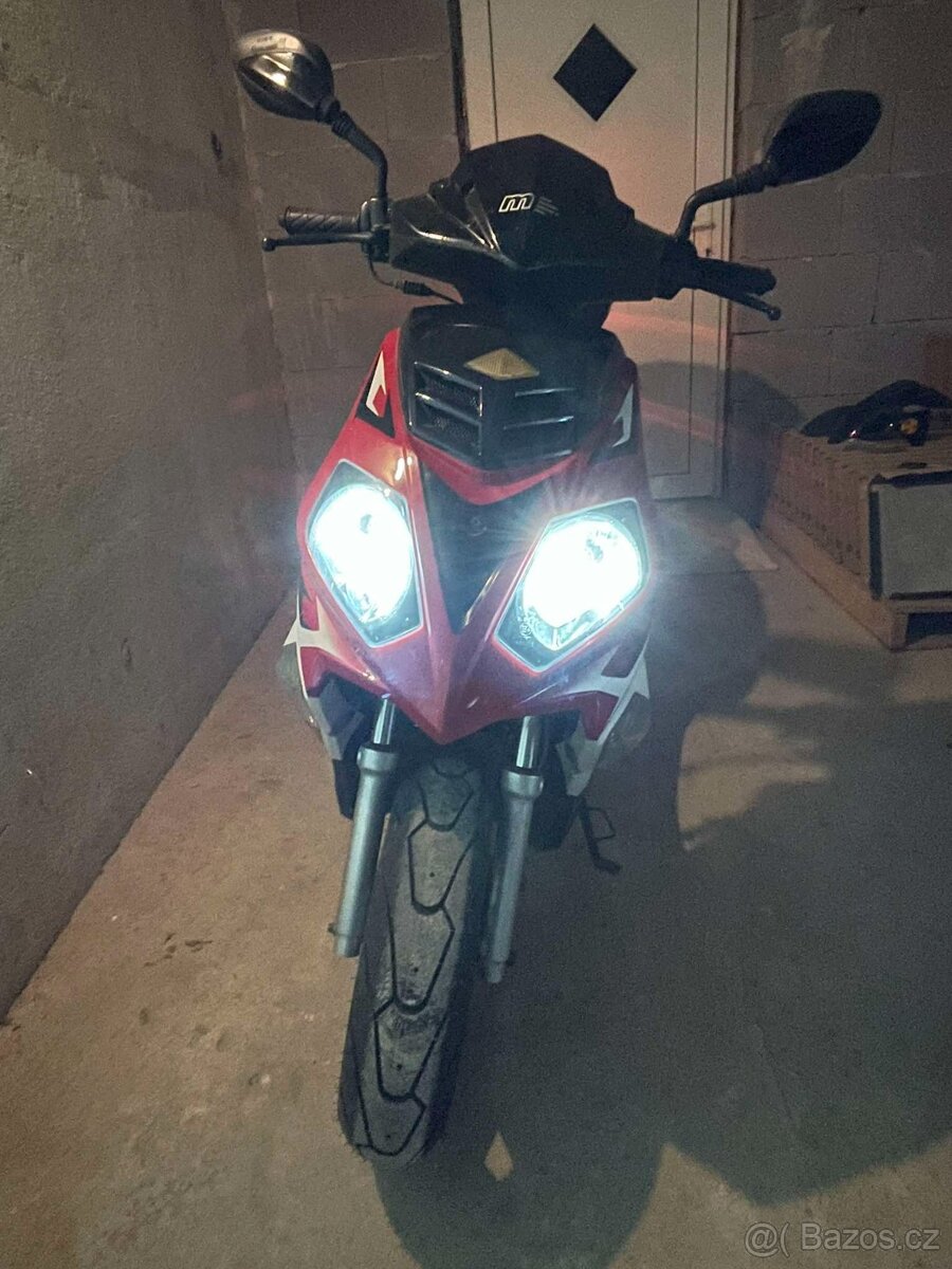 Skůtr | Longjia Raptor LJ125T-A | 125ccm - 2