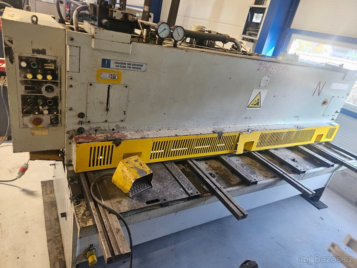 Hydraulické tabulové nůžky CNTA 3150/6,3 - 2