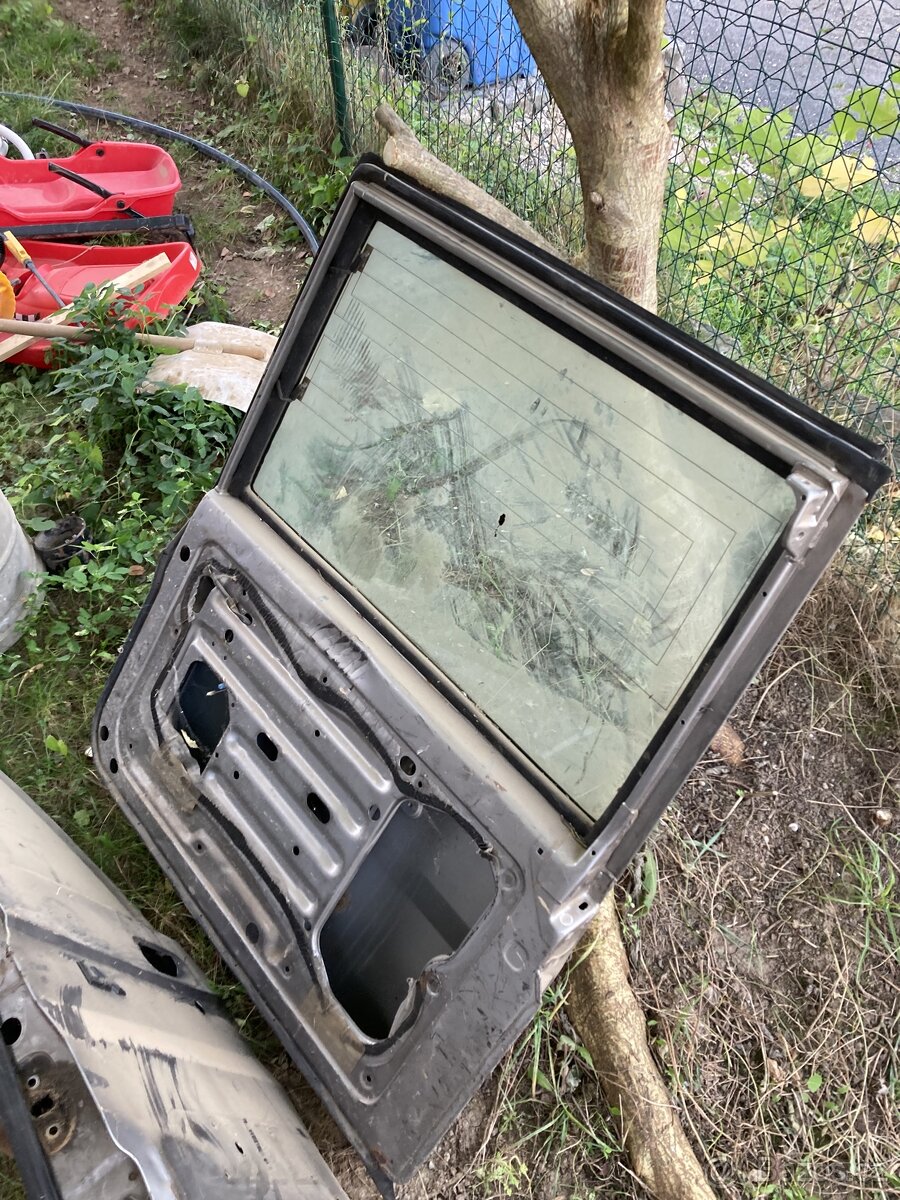 Land Cruiser HZJ GRJ 70 71 73 74 76 78 zadni dvere