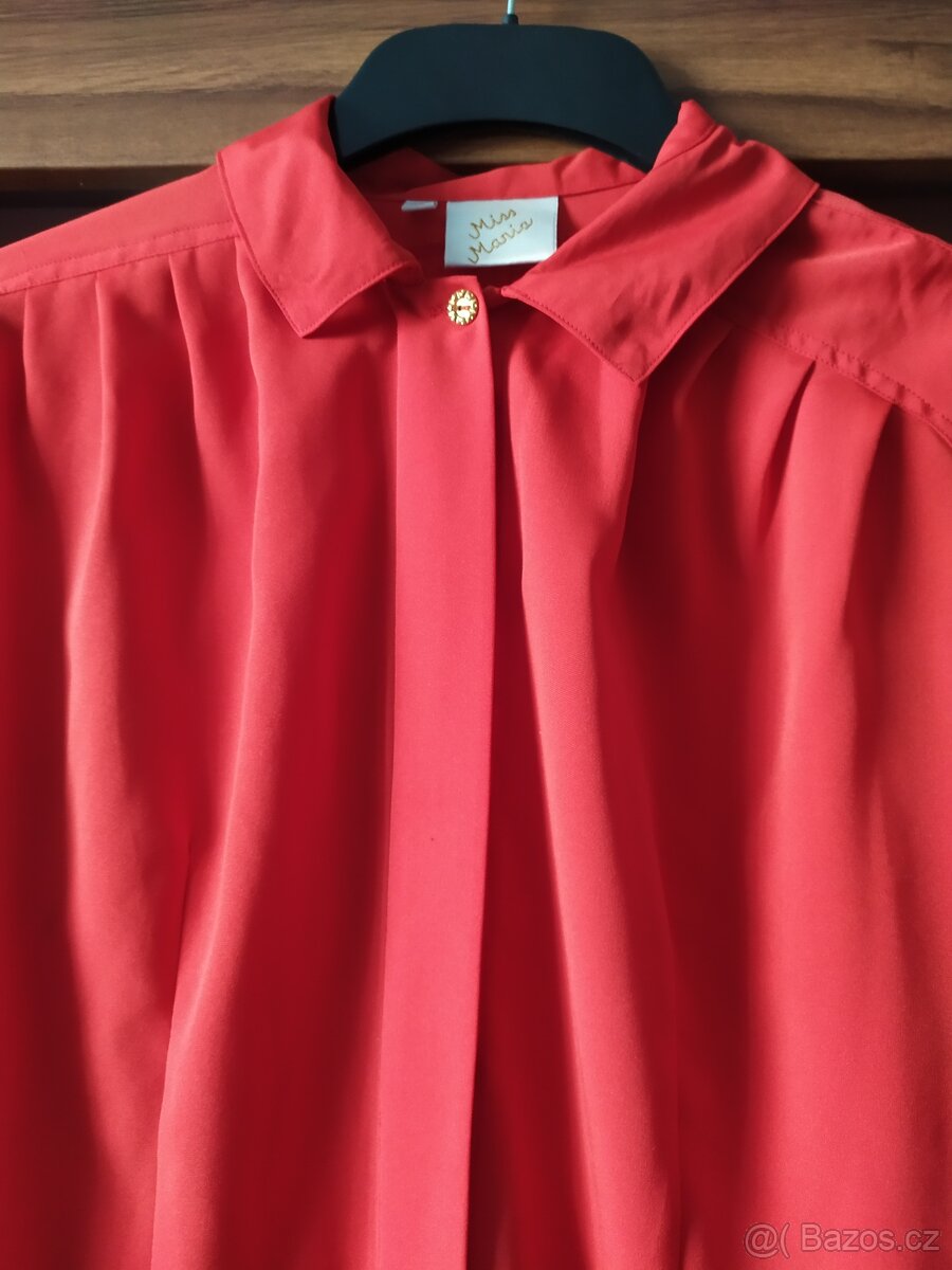 hezká červená halenka - 2