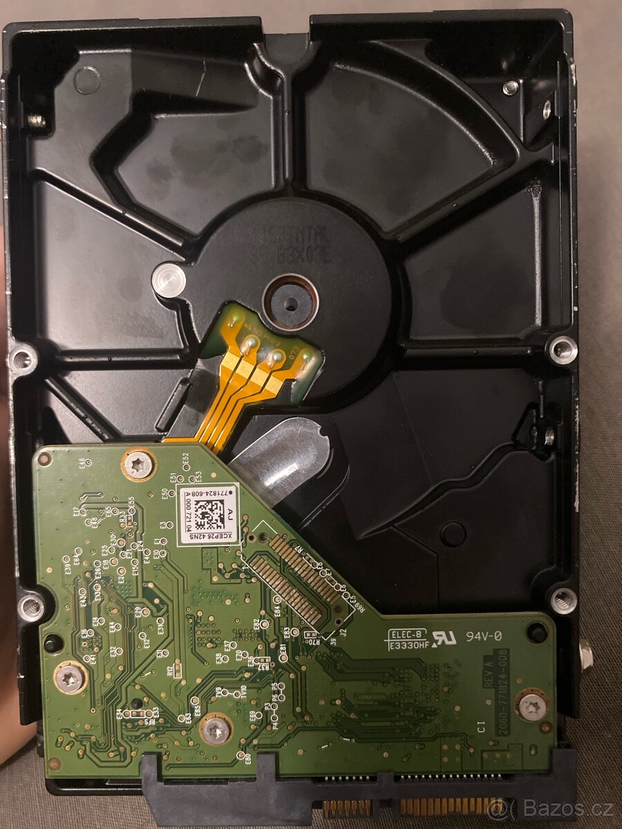 --- Disk 500GB --- 300 Kč --- - 2