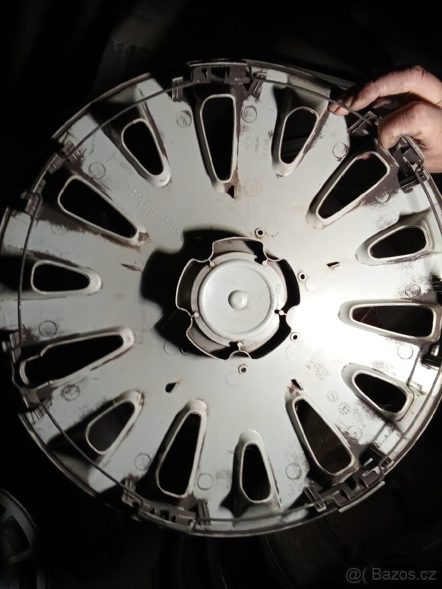 Originální poklice VW R16 - 2