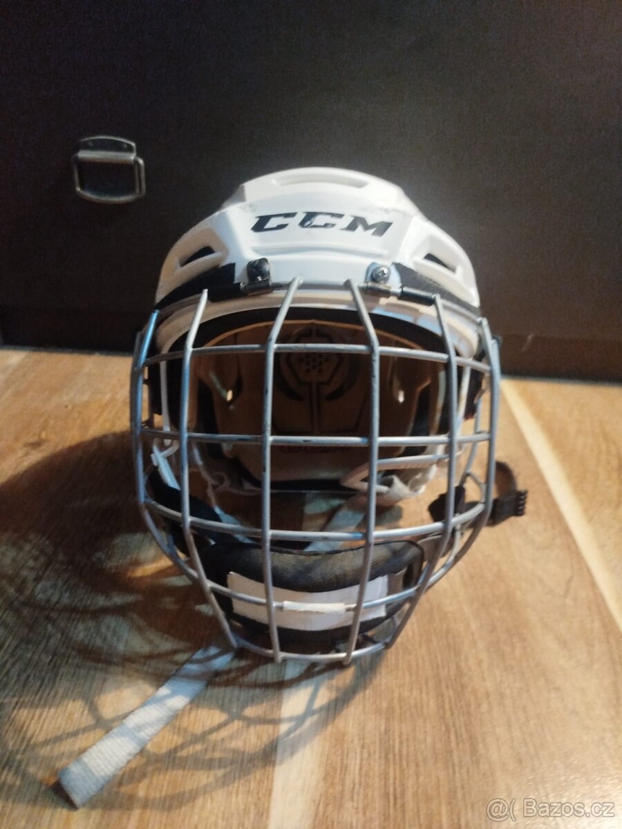 Hokejová výbava - 2