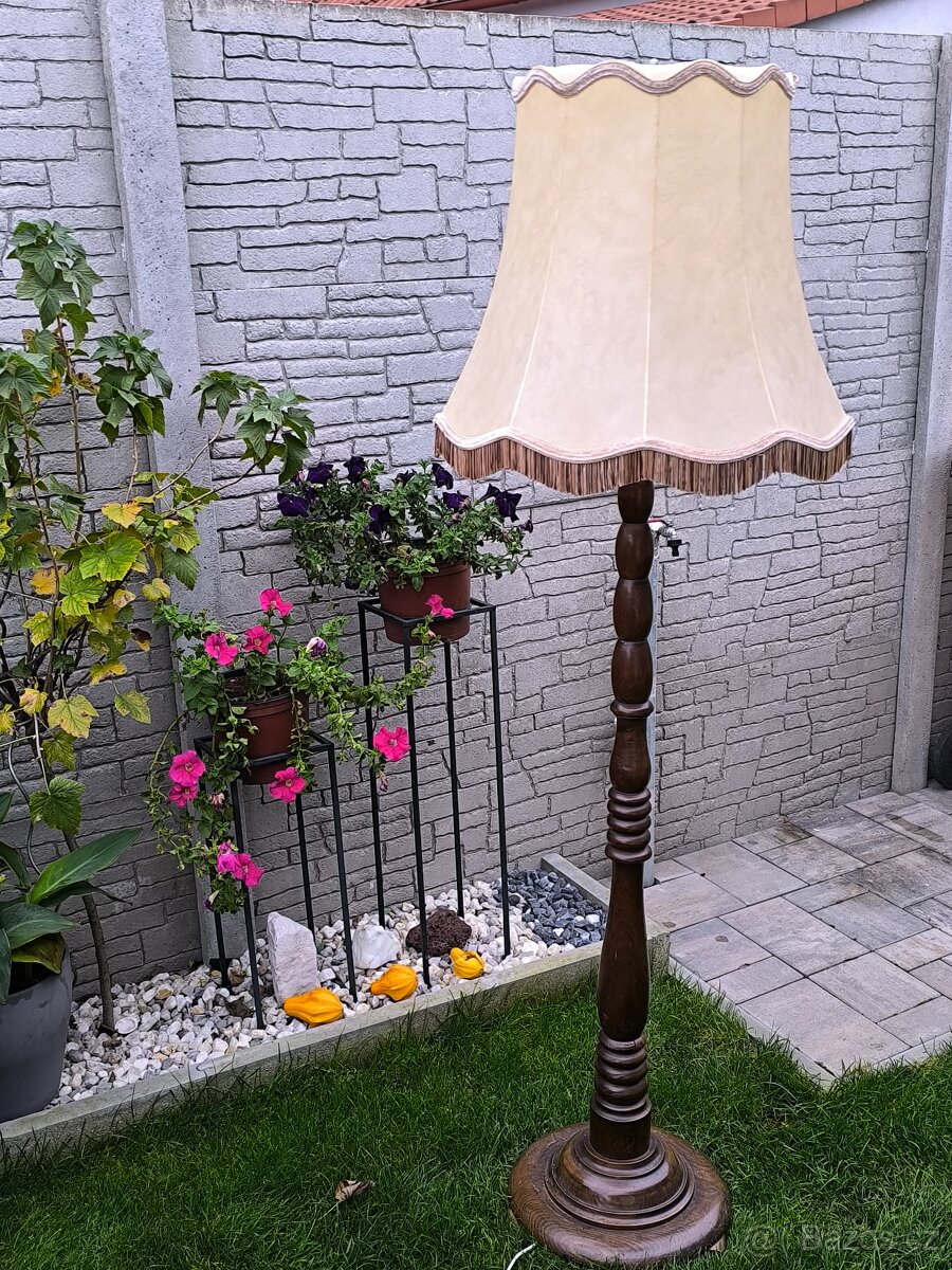 Prodám dřevěnou retro lampu - 2