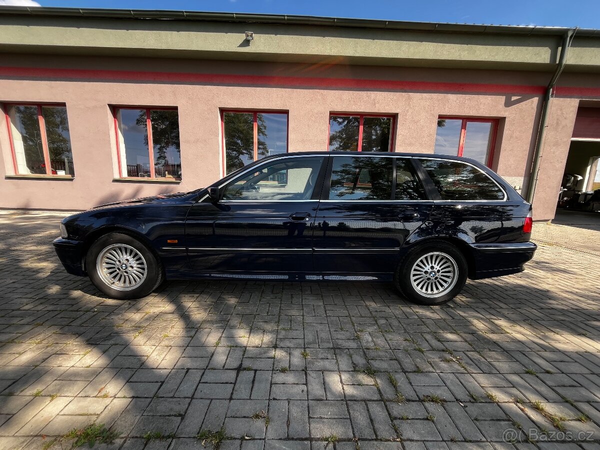 BMW e39 525D touring manuál - 2