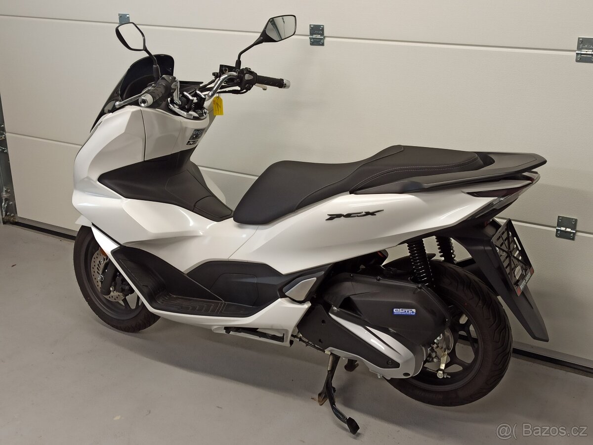 HONDA PCX 125 CZ 1. MAJITEL DPH - 2