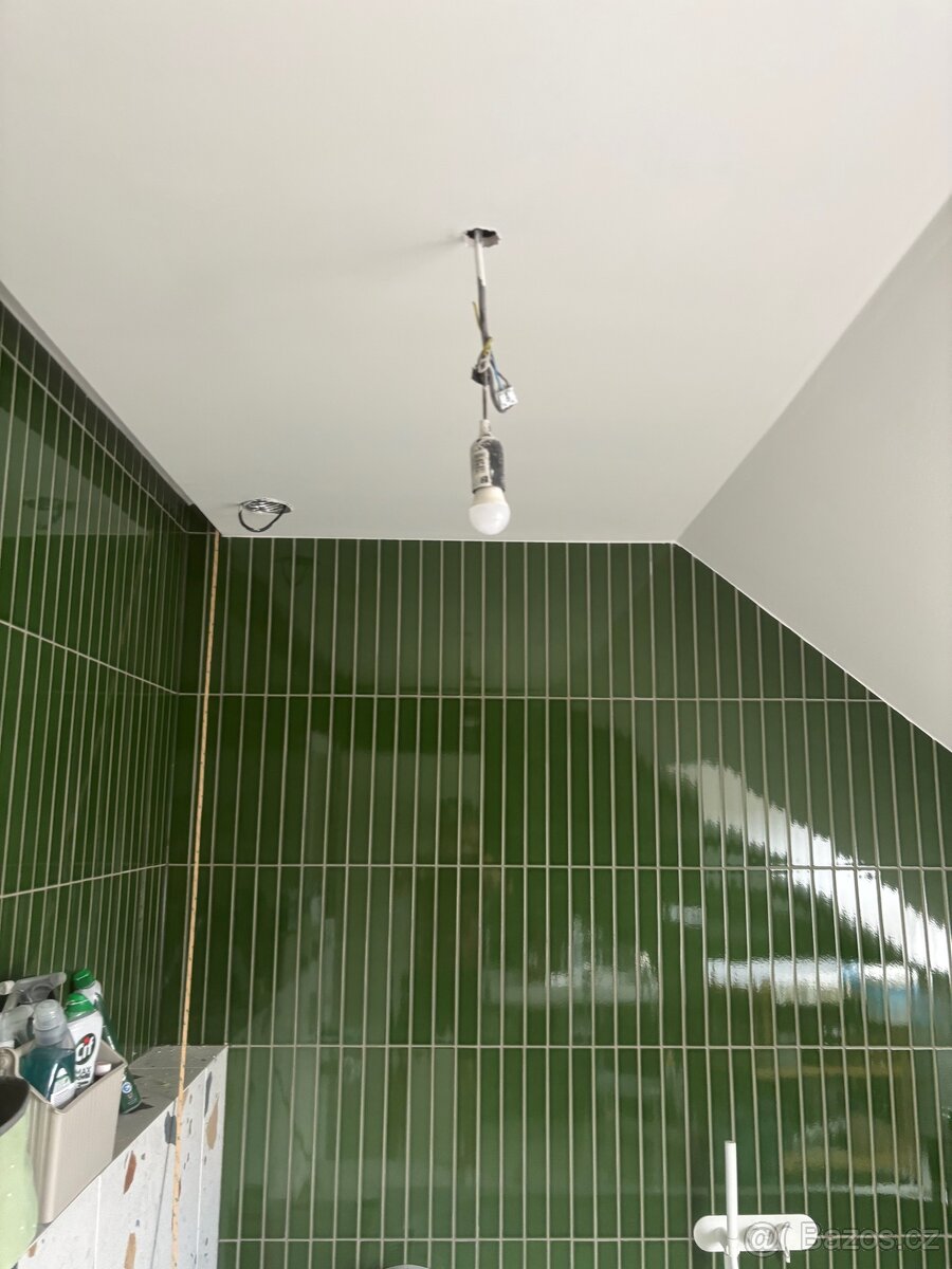 Zelený interior obklad (cena dohodou Vitral Forest reactive) - 2