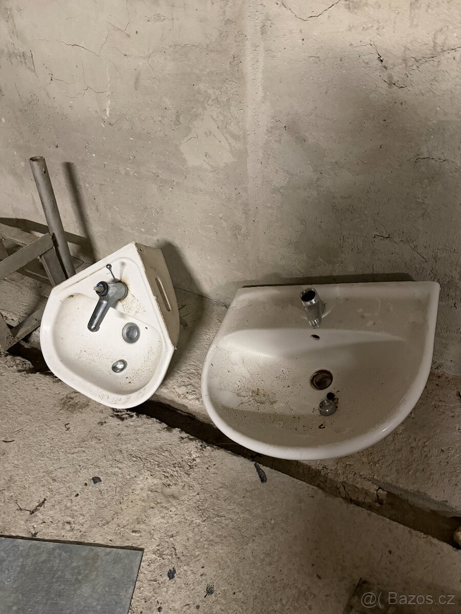 Umyvadla, Pisoáry, Záchody - 2