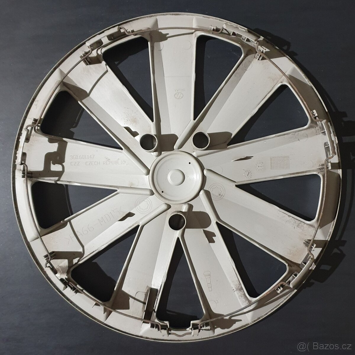 Originální poklice 16 Volkswagen č. C25 - 2