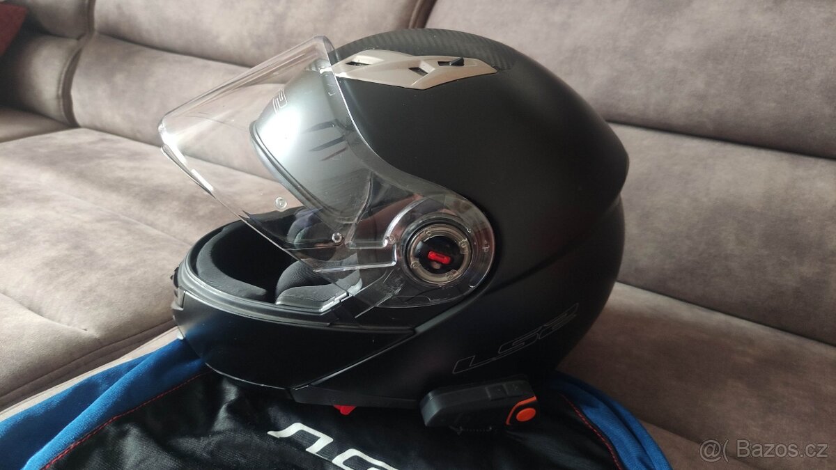 Prodám helmy - 2
