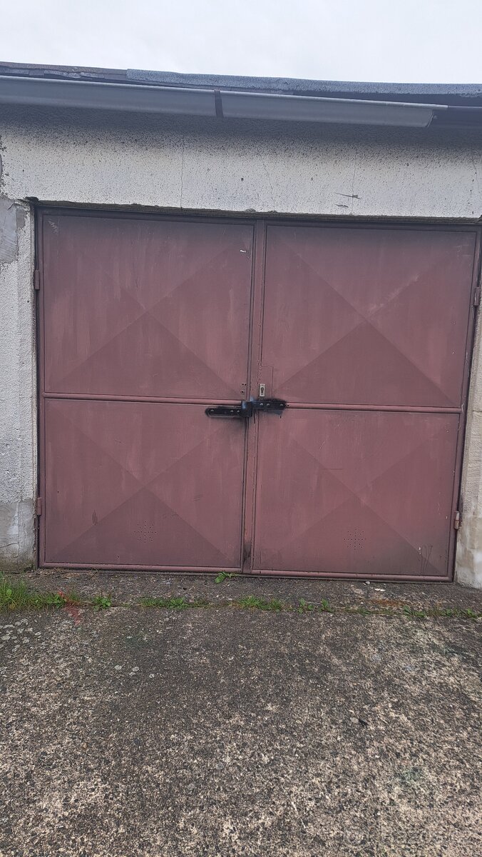 Pronájem garáže v M.B - 2