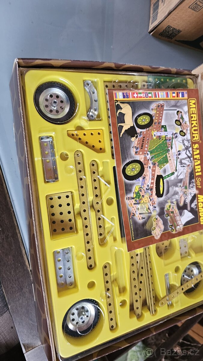 Kovová stavebnice MERKUR - 2