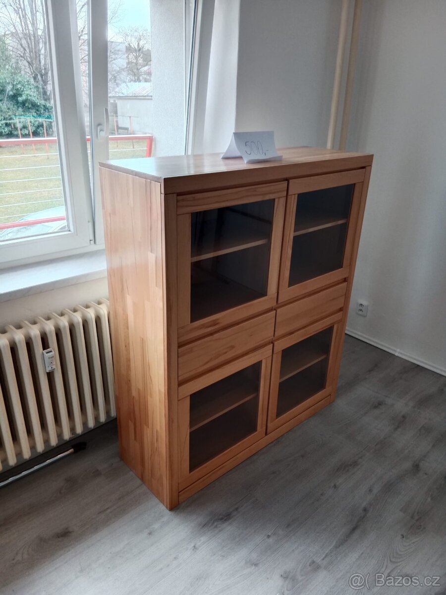 Prosklená komoda - 2