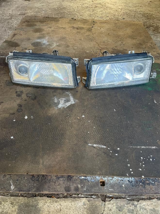 Oct 1 přední světla - 2