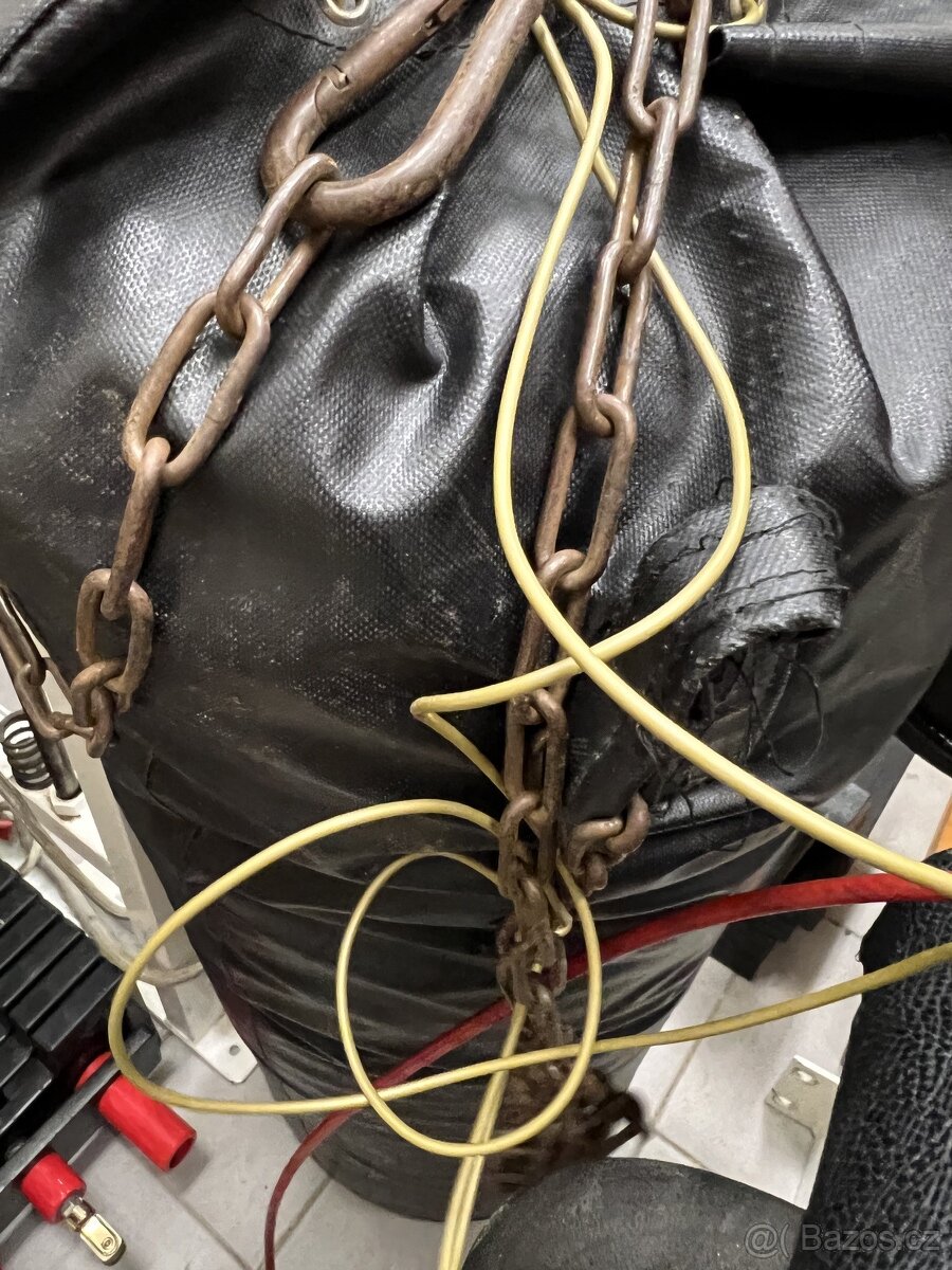 Prastarý retro boxovací pytel - 2