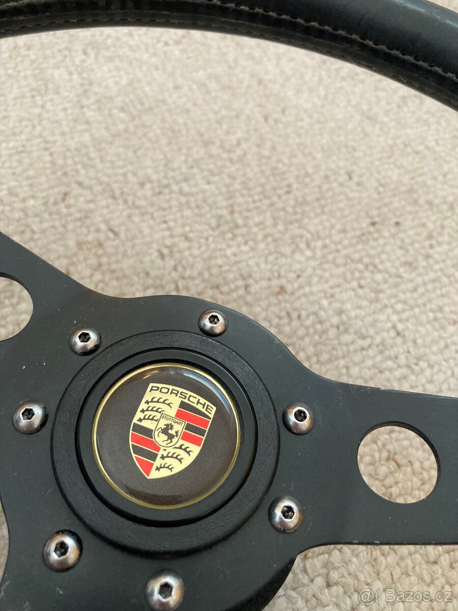 Porsche 911 volant - 2