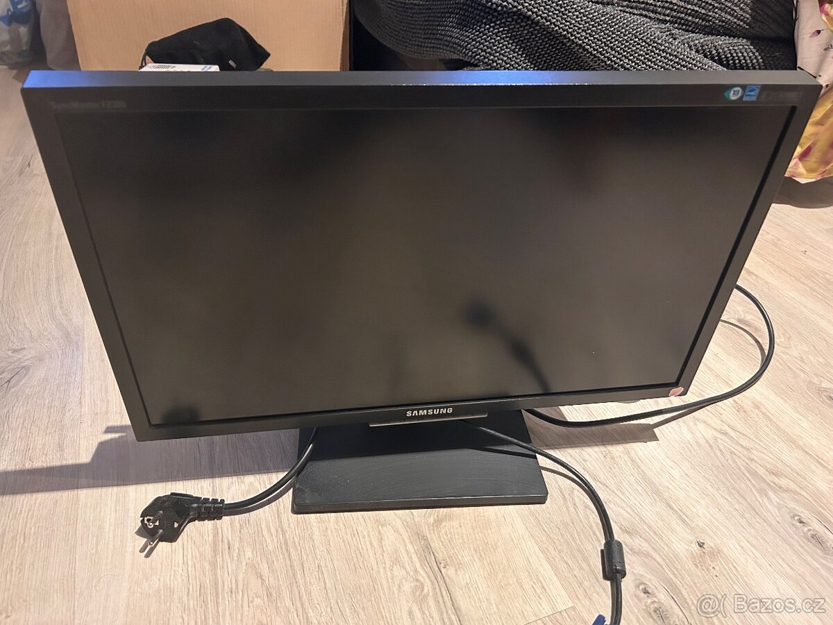 Monitor Samsung SyncMaster F2380 - 2