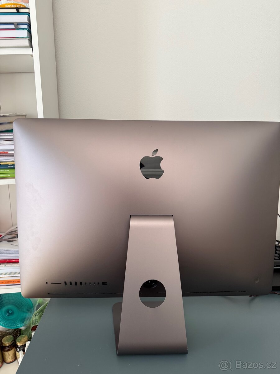 iMac Pro 27" 5K | 10-Core | 64GB RAM | 2TB SSD | Space Gray - 2