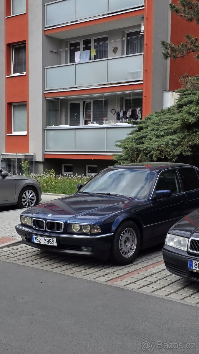 E38 725TDS - 2