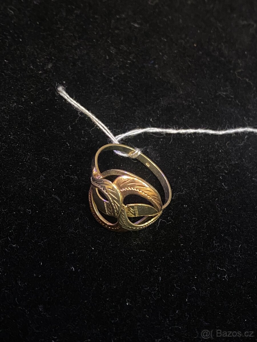 Zlatý prsten 14K - 2