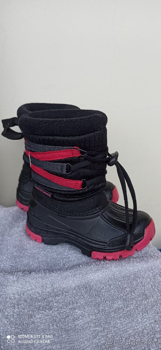 DĚTSKÉ ZIMNÍ SNĚHULKY (velikost 25) - 2