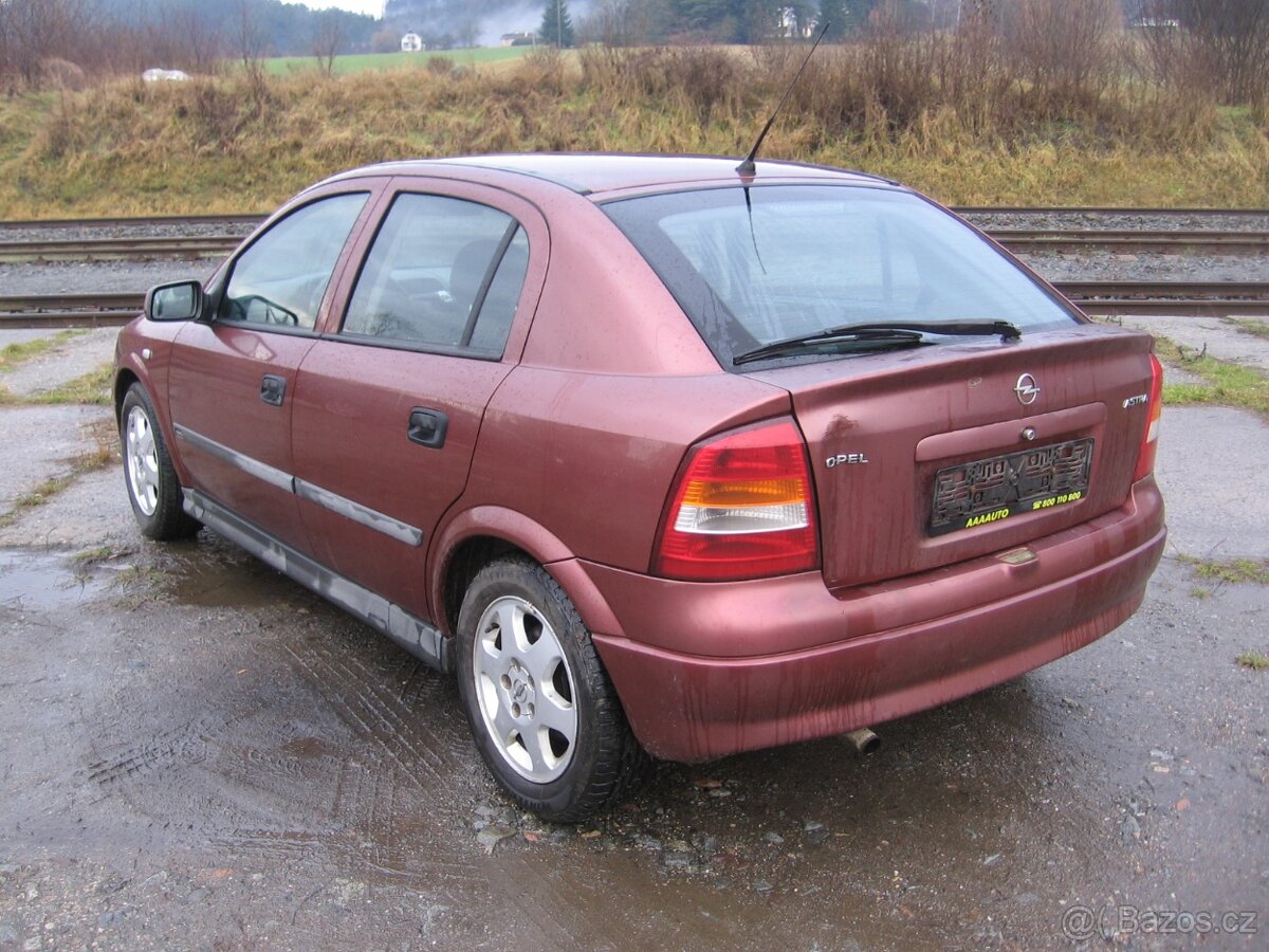 Prodám díly na Opel Astra 1.8 92kw R.V.2001 - 2