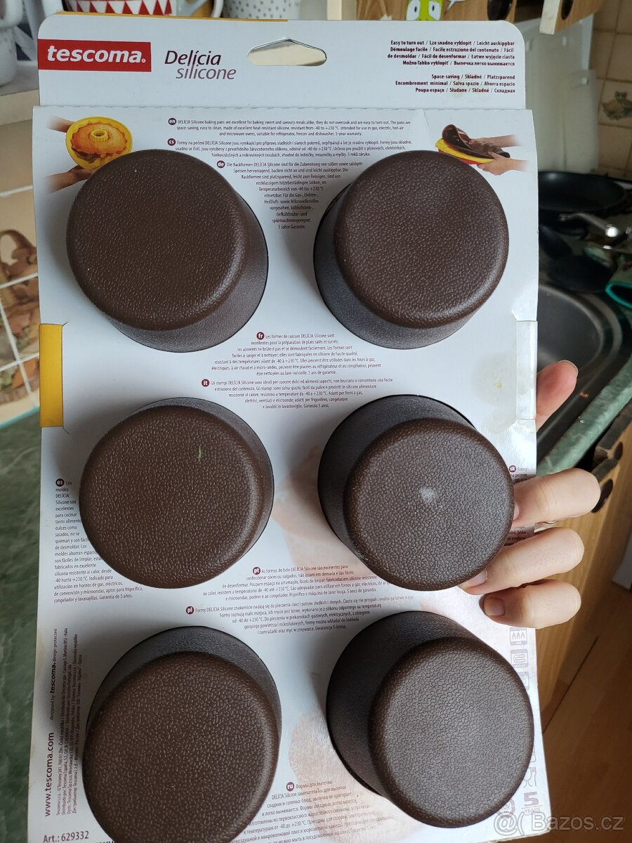 Nová silikonová forma na muffiny Tescoma - 2