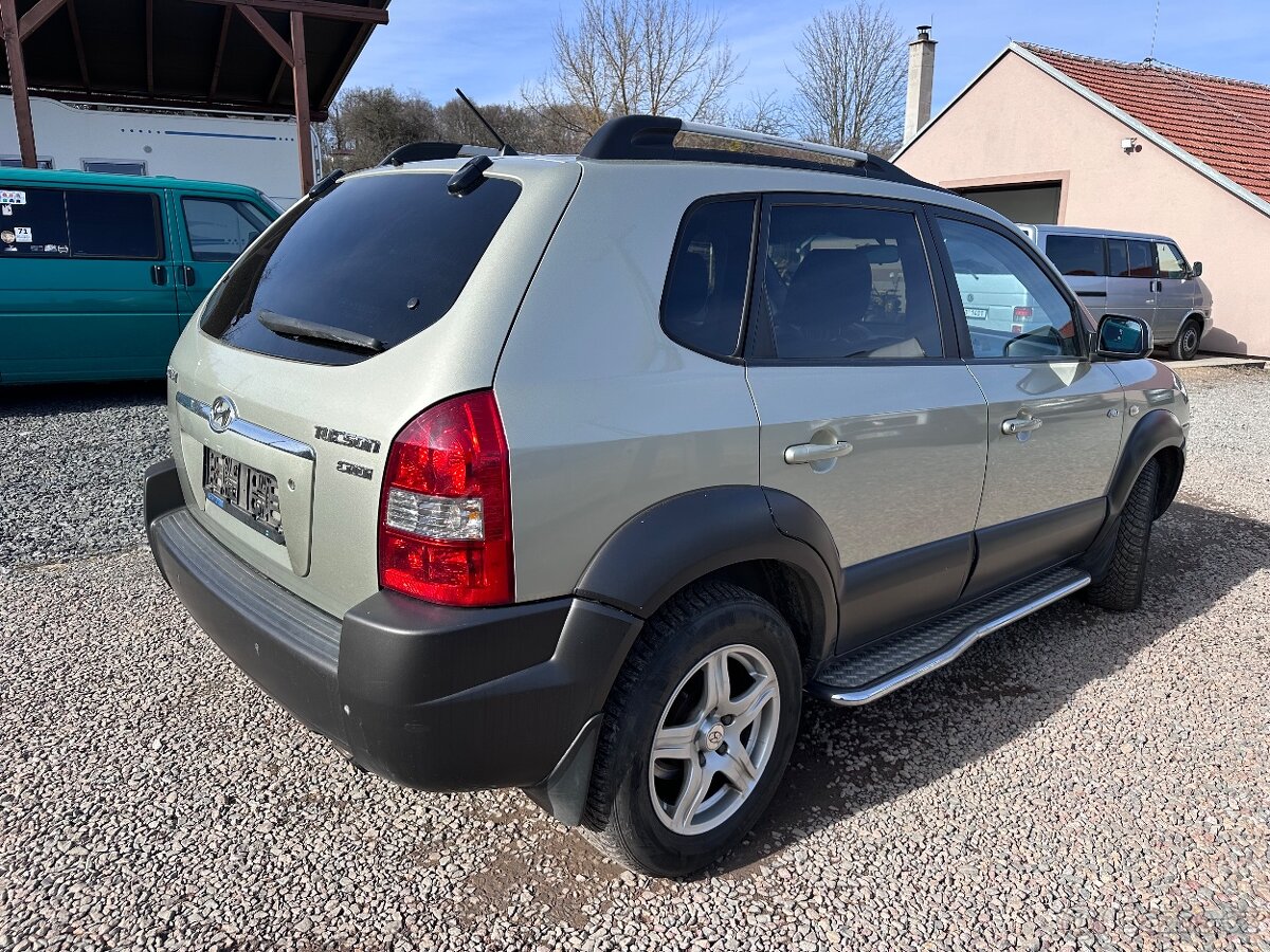 Hyundai Tucson 2.0CRDI 4x4 NÁHRADNÍ DÍLY - 2