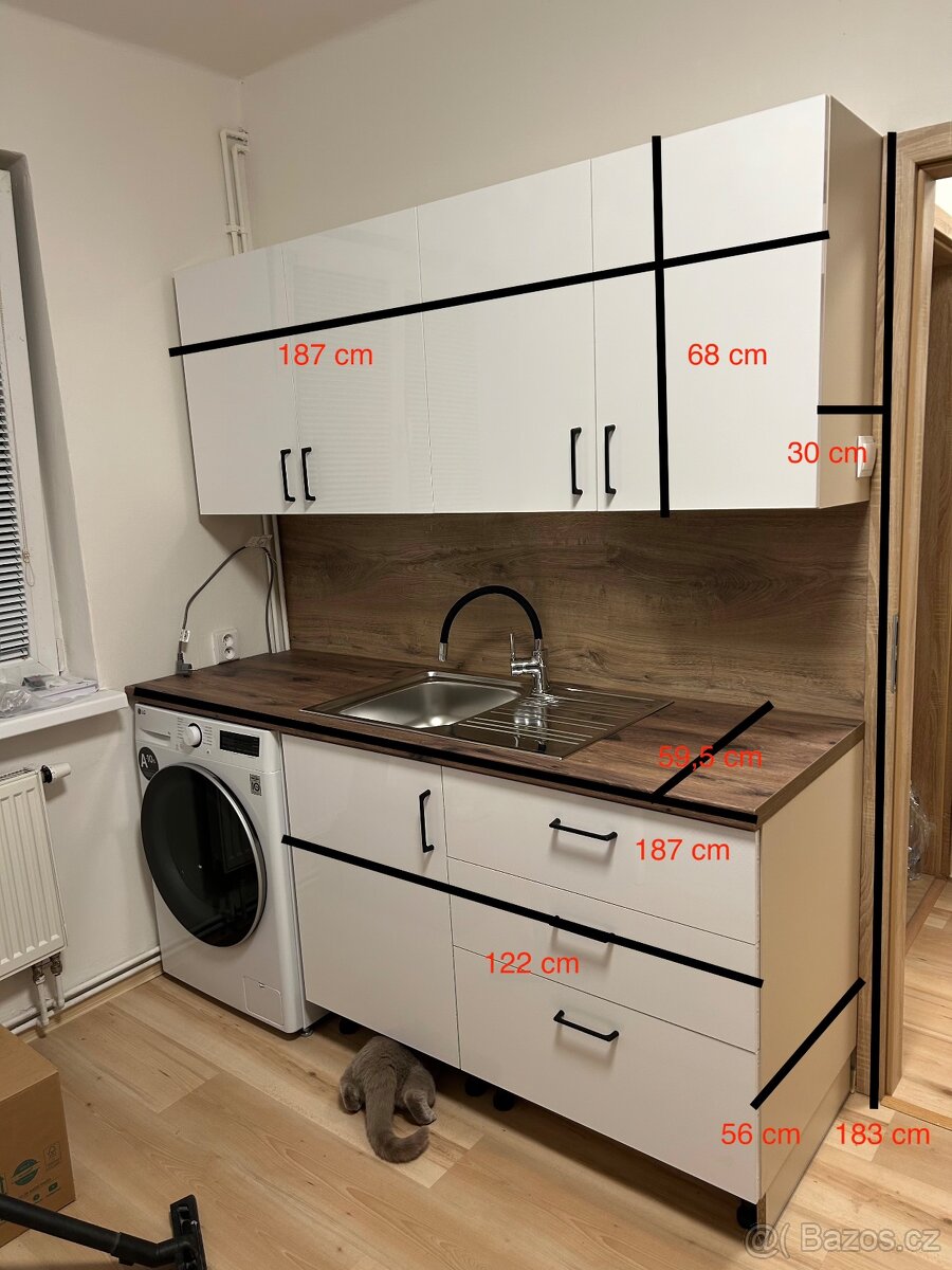 Kuchyň složená ze dvou dílů - 2