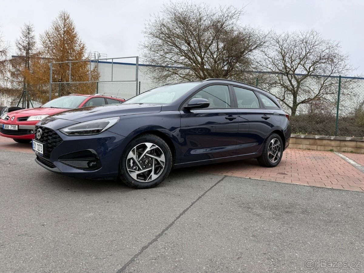 AUTOPŮJČOVNA Zdiby/Kobylisy - Od 1500 Kč/den. Vozy i LUXUS - 2