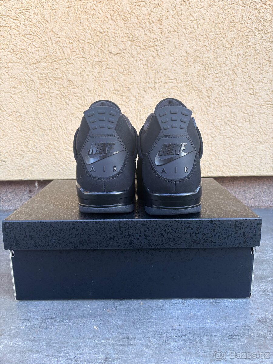 Air Jordan 4 Black cat 2025 - 2
