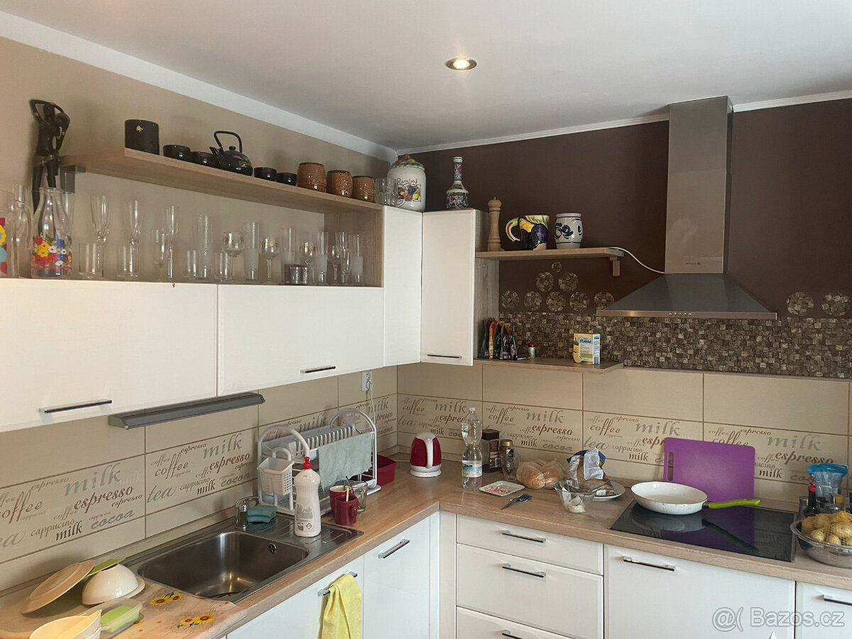 Prodej bytu 3+1 - Klášterec nad Ohří - 2