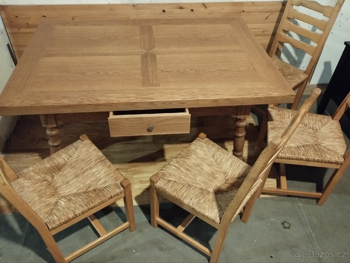 Masivní dubový stůl se šuplikem a 6 židlí - 2