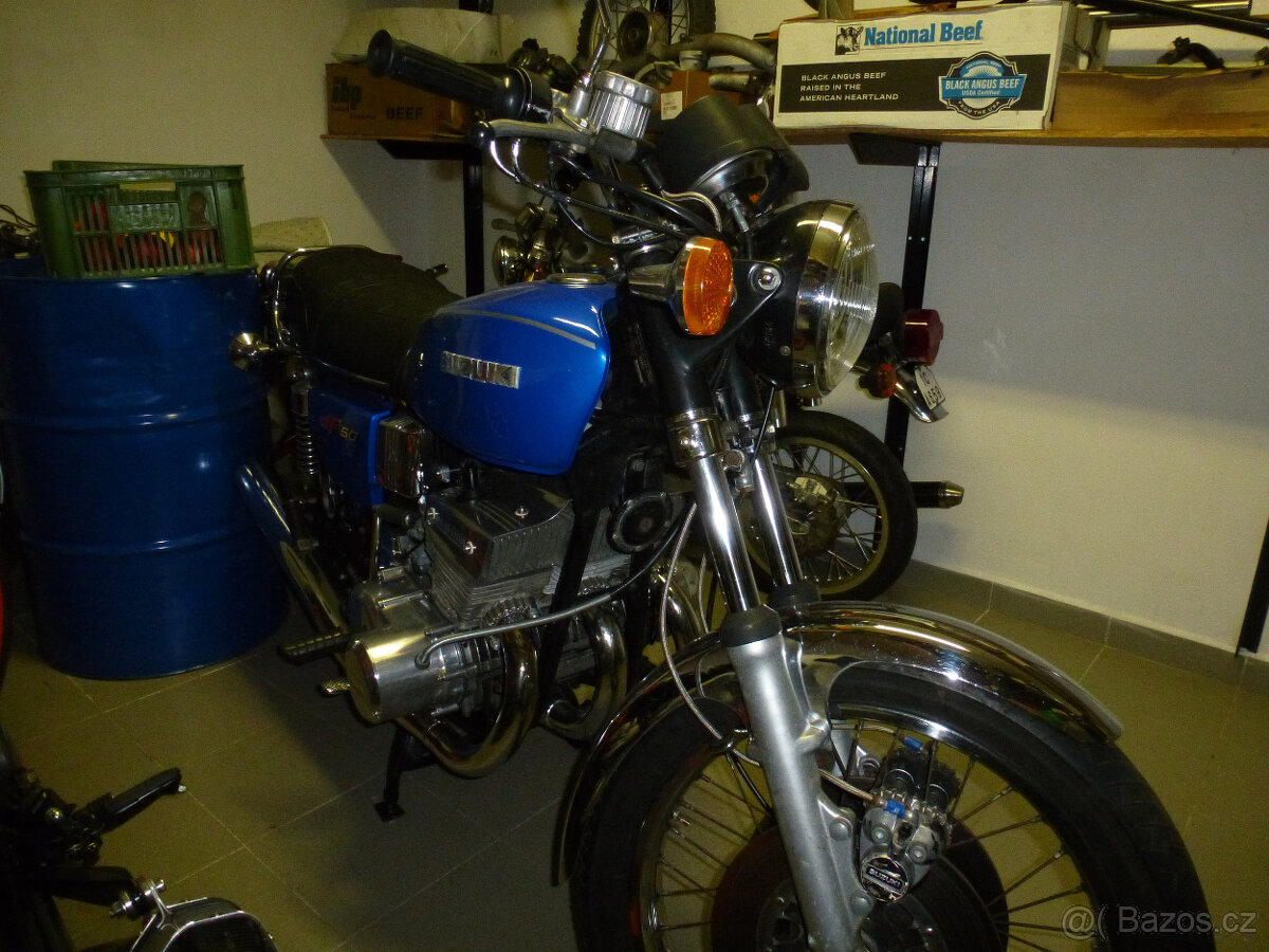 Suzuki GT 550 - 2