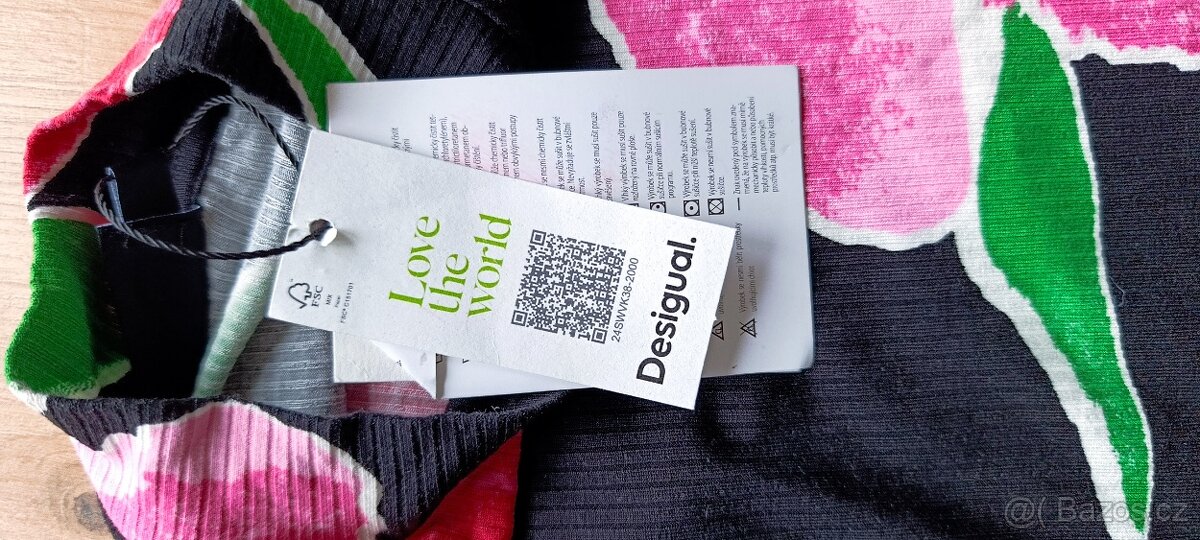 Nové šaty Desigual - 2