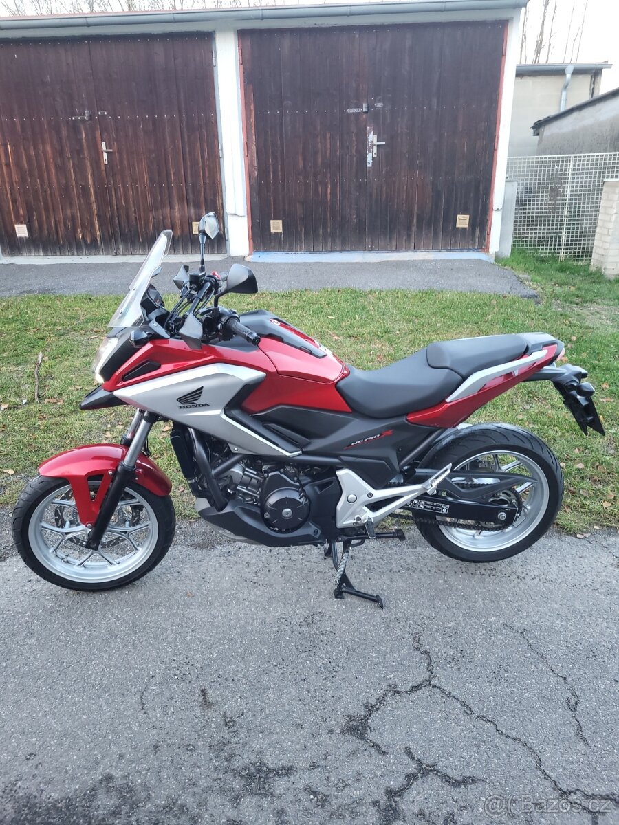 Honda NC750X DCT - 2